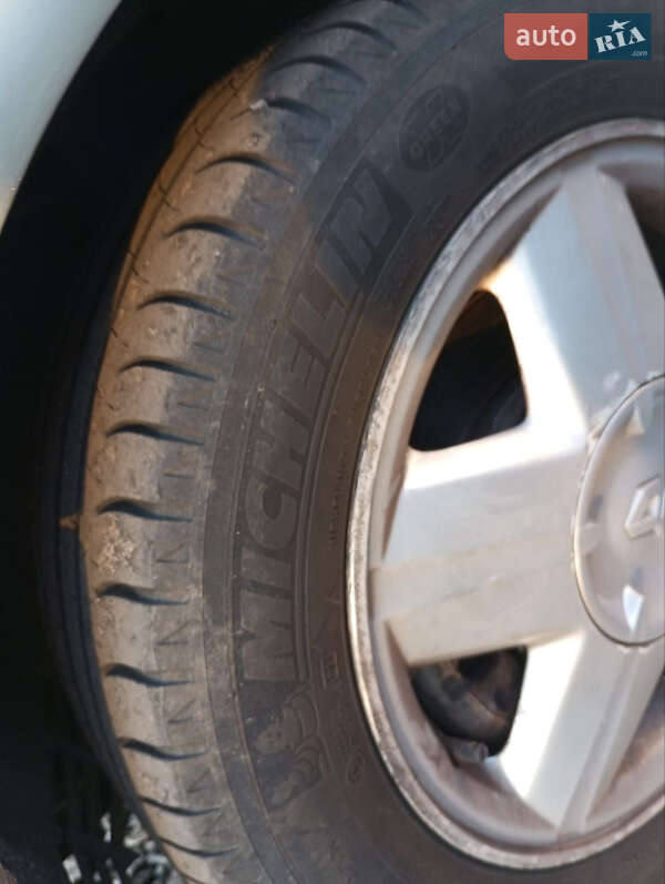 Седан Renault Megane 2001 в Киеве фото 19 Седан Renault Megane 2001 в Киеве