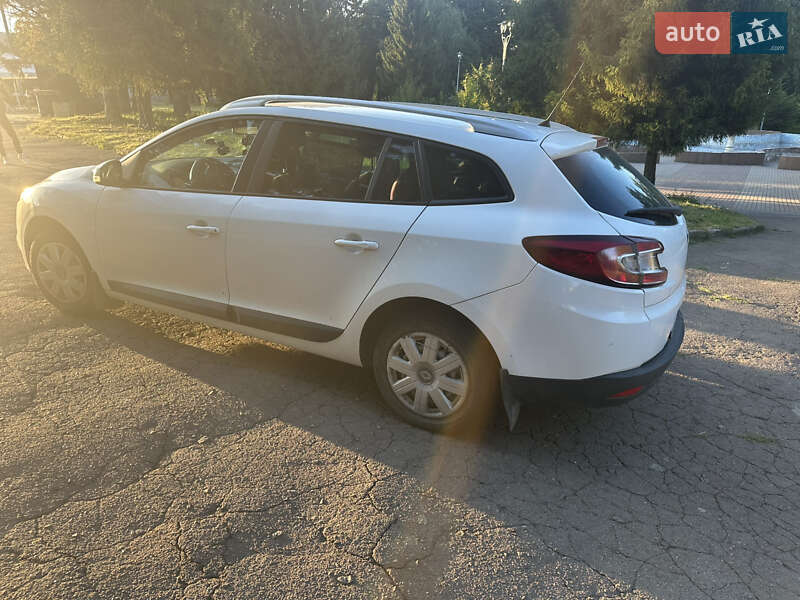 Универсал Renault Megane 2010 в Ровно фото 17 Универсал Renault Megane 2010 в Ровно