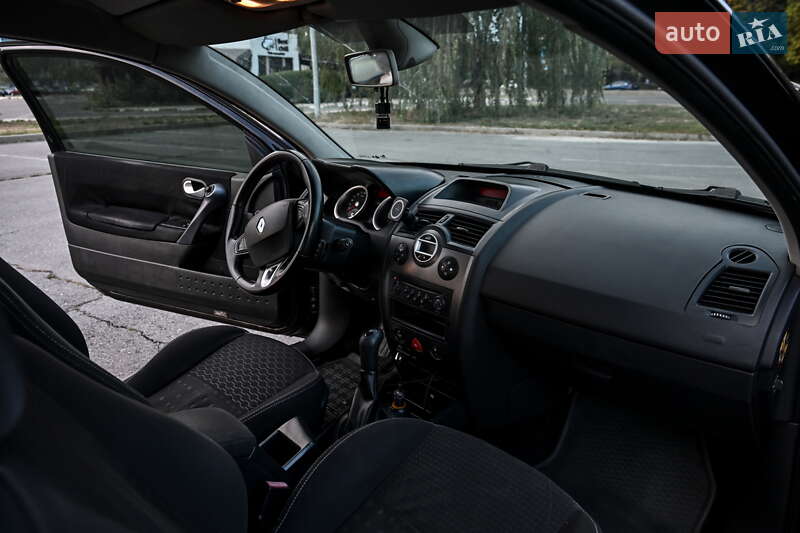Купе Renault Megane 2005 в Запоріжжі фото 14 Купе Renault Megane 2005 в Запоріжжі