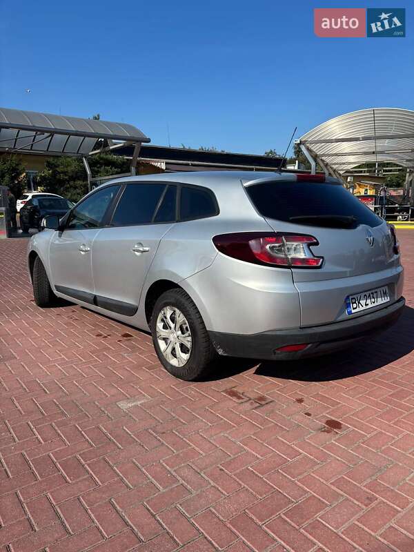 Універсал Renault Megane 2010 в Рівному фото 5 Універсал Renault Megane 2010 в Рівному