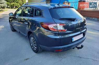 Универсал Renault Megane 2010 в 