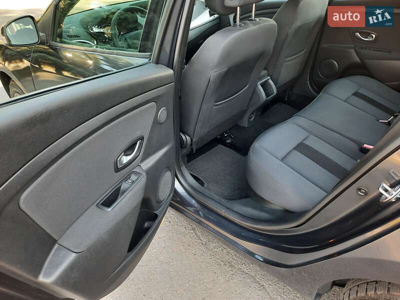 Універсал Renault Megane 2010 в Полтаві