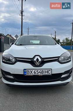 Хэтчбек Renault Megane 2015 в 