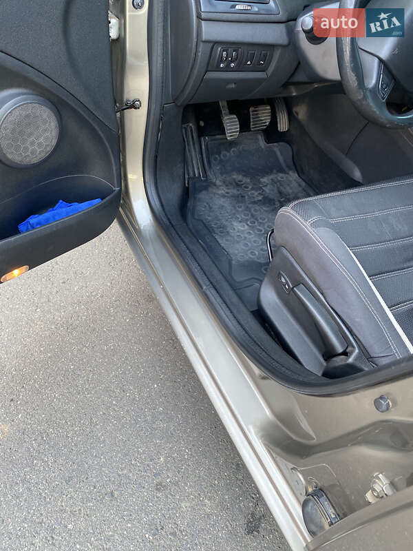 Универсал Renault Megane 2010 в Баштанке фото 26 Универсал Renault Megane 2010 в Баштанке