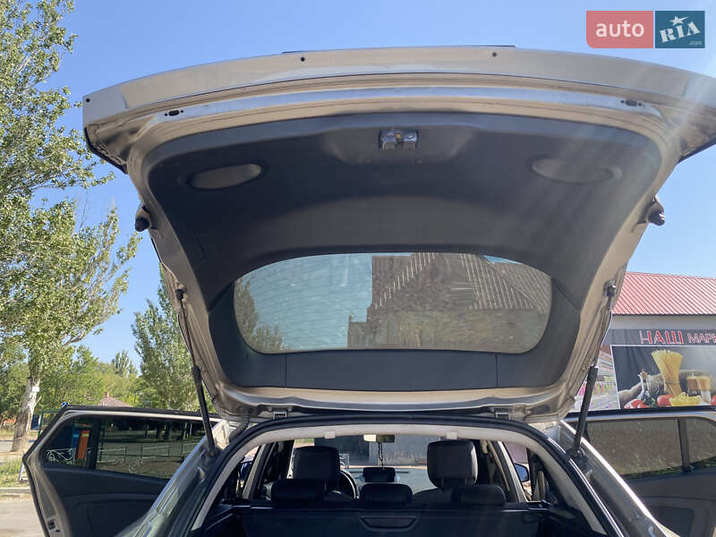 Универсал Renault Megane 2010 в Баштанке фото 44 Универсал Renault Megane 2010 в Баштанке