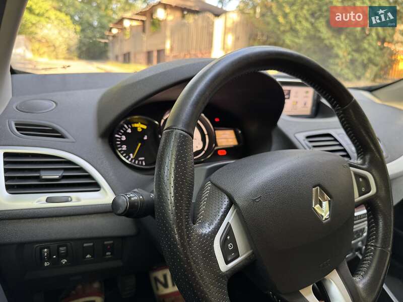 Универсал Renault Megane 2012 в Луцке фото 17 Универсал Renault Megane 2012 в Луцке