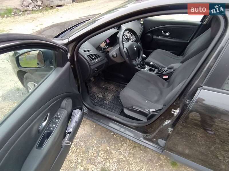 Универсал Renault Megane 2009 в Городке