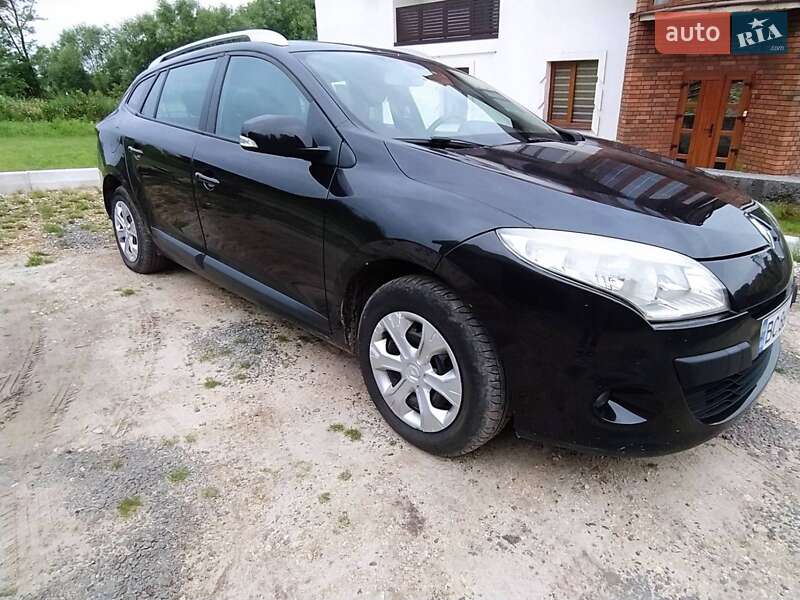 Универсал Renault Megane 2009 в Городке