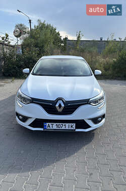Хэтчбек Renault Megane 2017 в Ивано-Франковске