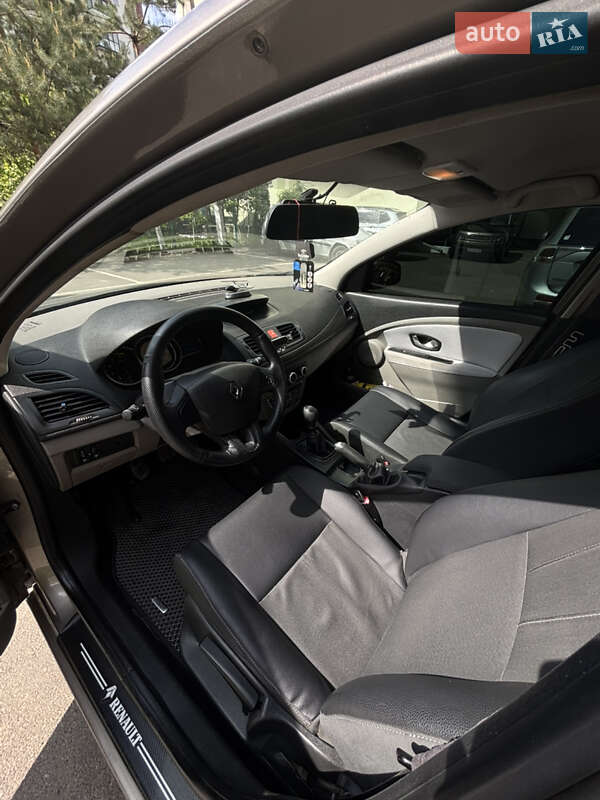 Универсал Renault Megane 2010 в Виннице фото 8 Универсал Renault Megane 2010 в Виннице