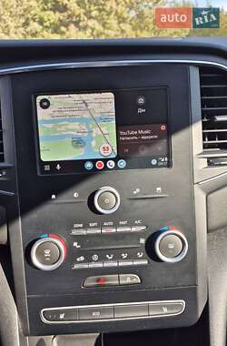 Седан Renault Megane 2017 в 