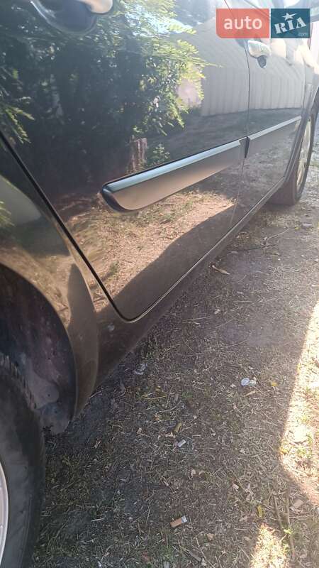 Седан Renault Megane 2006 в Днепре