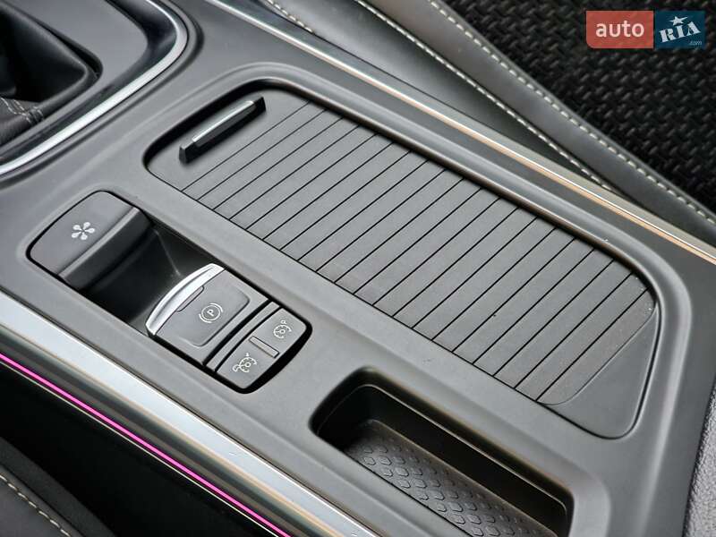 Универсал Renault Megane 2018 в Киеве фото 42 Универсал Renault Megane 2018 в Киеве