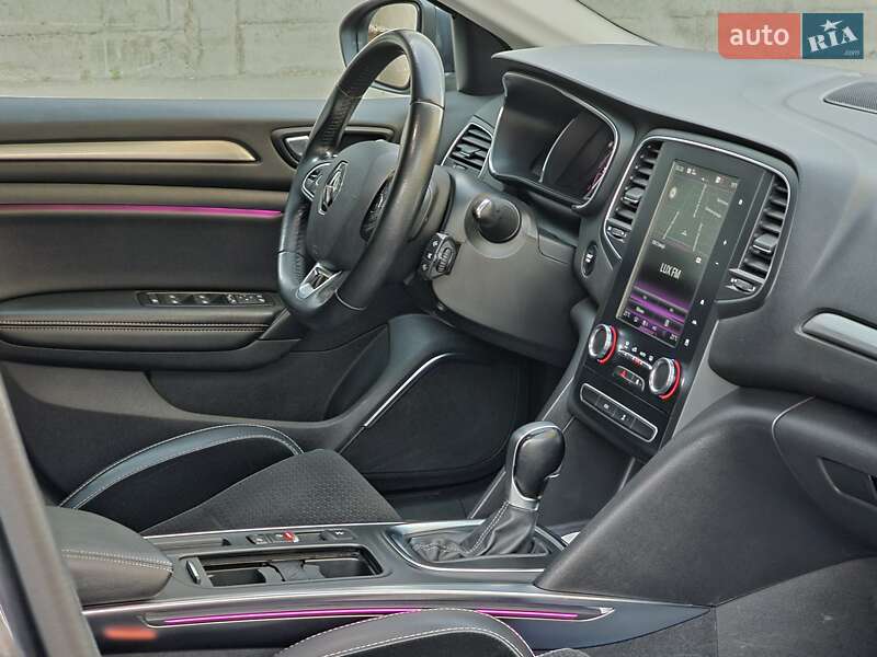 Универсал Renault Megane 2018 в Киеве фото 47 Универсал Renault Megane 2018 в Киеве