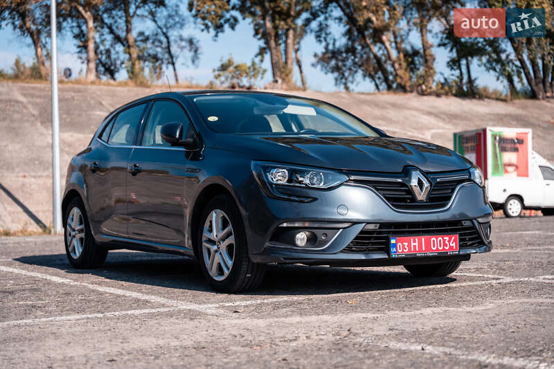 Хэтчбек Renault Megane 2017 в Киеве