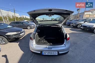 Хэтчбек Renault Megane 2009 в 
