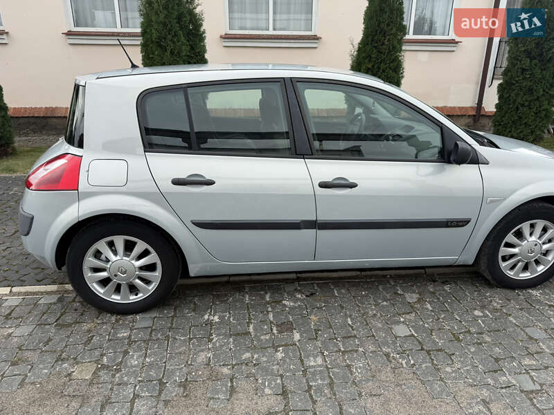 Хетчбек Renault Megane 2004 в Золочеві