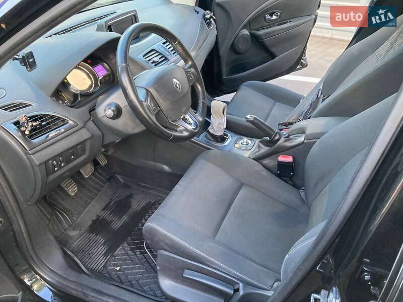 Хетчбек Renault Megane 2013 в Дніпрі фото 4 Хетчбек Renault Megane 2013 в Дніпрі
