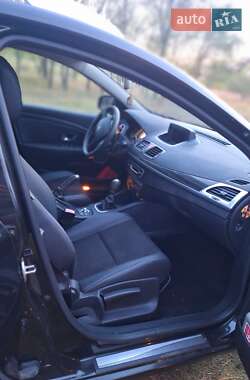 Універсал Renault Megane 2010 в  фото 4 Універсал Renault Megane 2010 в