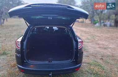 Універсал Renault Megane 2010 в  фото 5 Універсал Renault Megane 2010 в