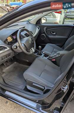 Хэтчбек Renault Megane 2009 в 