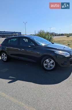 Хэтчбек Renault Megane 2009 в 