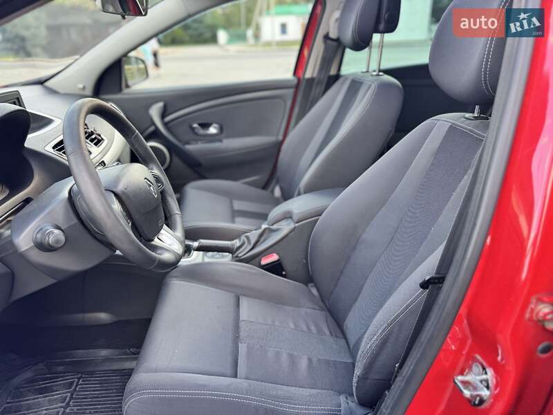 Універсал Renault Megane 2010 в Полтаві