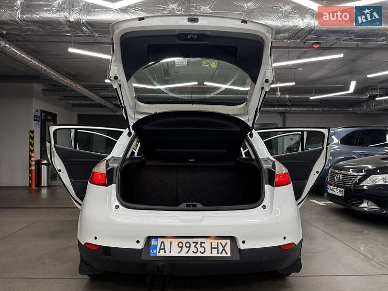 Хэтчбек Renault Megane 2013 в Киеве