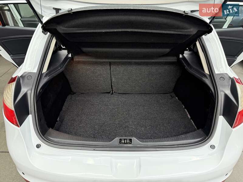 Хэтчбек Renault Megane 2013 в Киеве