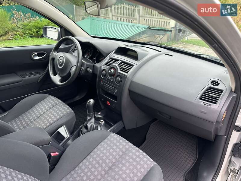 Седан Renault Megane 2007 в Бучаче