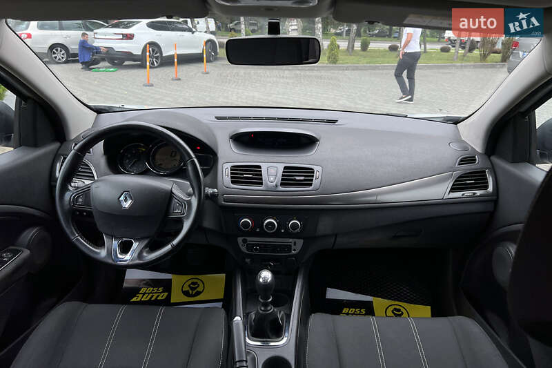 Універсал Renault Megane 2015 в Львові фото 14 Універсал Renault Megane 2015 в Львові
