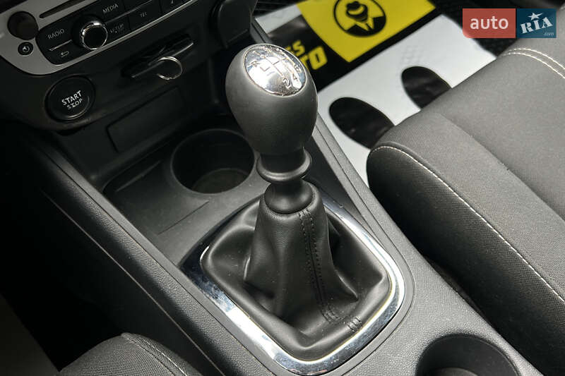 Універсал Renault Megane 2015 в Львові фото 18 Універсал Renault Megane 2015 в Львові