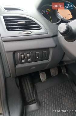 Универсал Renault Megane 2010 в 