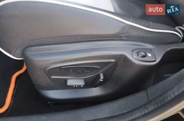 Хэтчбек Renault Megane 2014 в 