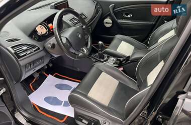 Хэтчбек Renault Megane 2014 в 