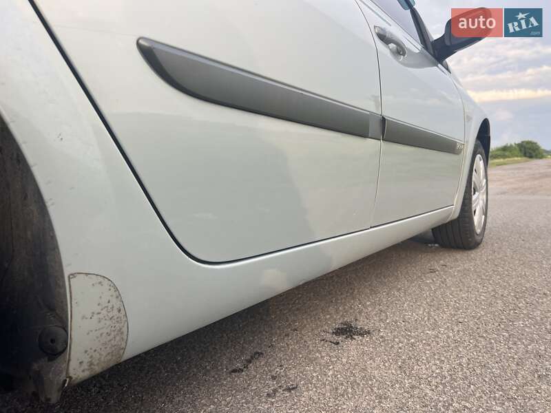 Універсал Renault Megane 2003 в Ромнах