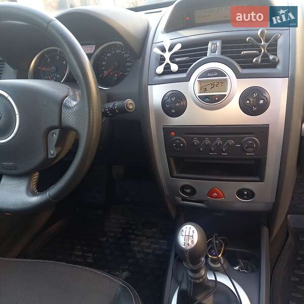 Универсал Renault Megane 2009 в Ровно фото 6 Универсал Renault Megane 2009 в Ровно