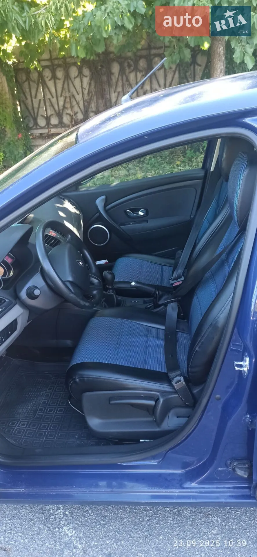 2010 Renault Megane - мініатюра 13