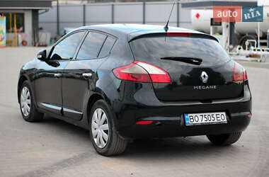 Хэтчбек Renault Megane 2009 в 