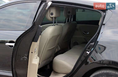 Хэтчбек Renault Megane 2009 в 