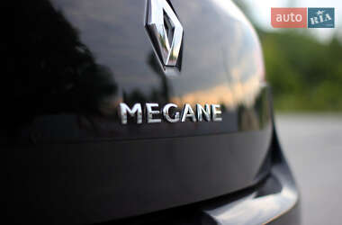 Хэтчбек Renault Megane 2009 в 