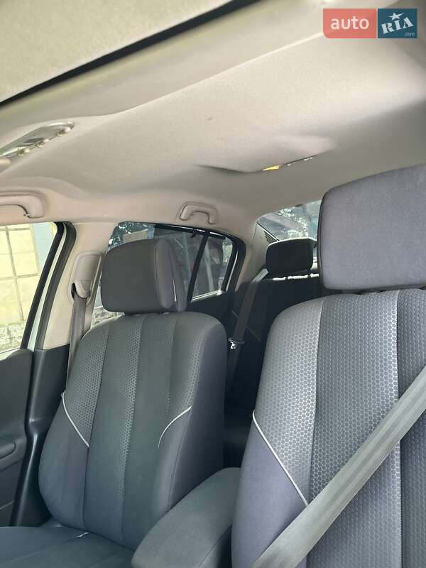 Седан Renault Megane 2005 в Острозі фото 6 Седан Renault Megane 2005 в Острозі