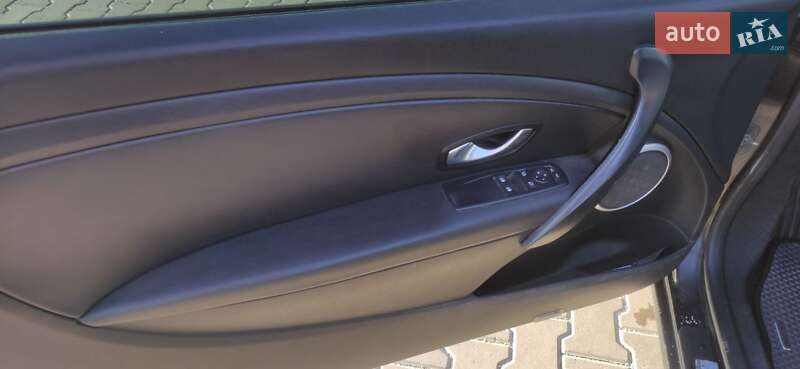 Купе Renault Megane 2010 в Староконстантинове