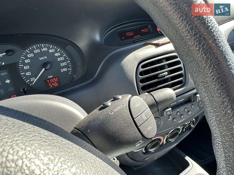 Седан Renault Megane 2003 в Киеве