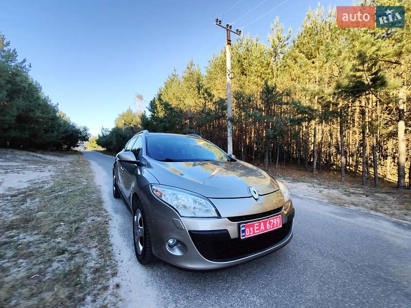 Универсал Renault Megane 2010 в Киеве