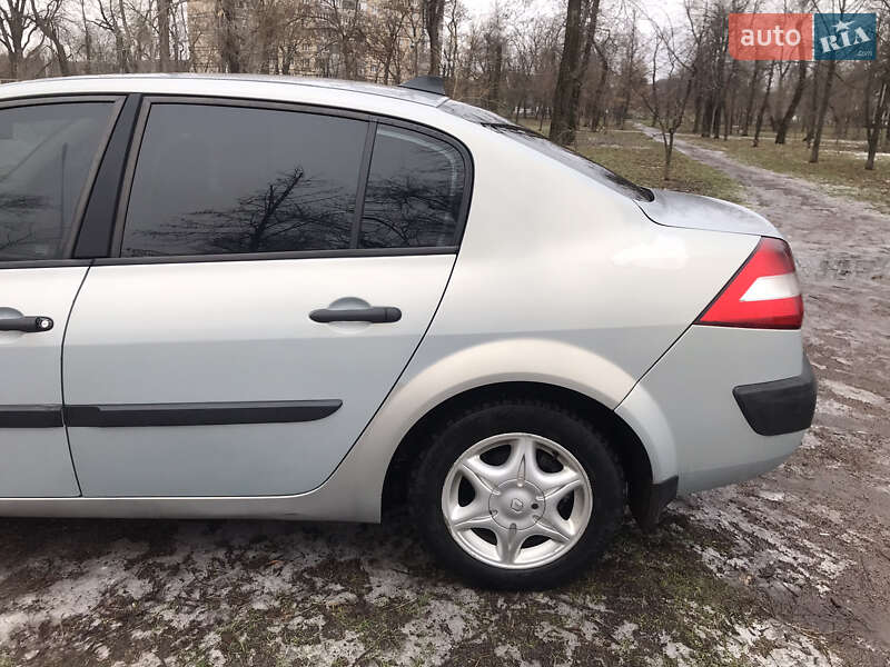 Седан Renault Megane 2005 в Балаклее