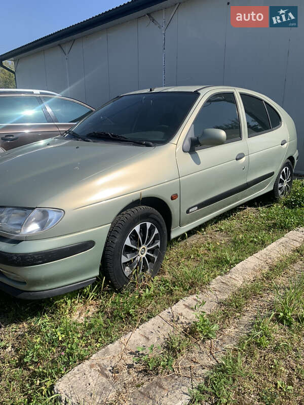 Хэтчбек Renault Megane 1998 в Дубно