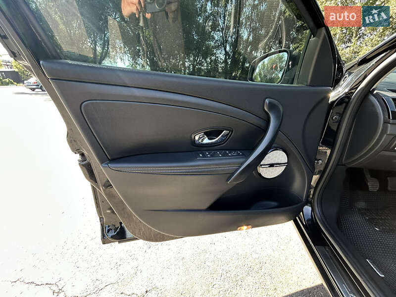 Универсал Renault Megane 2015 в Борисполе фото 30 Универсал Renault Megane 2015 в Борисполе