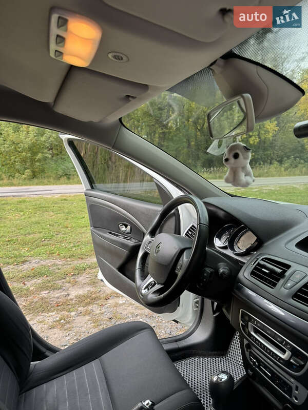 Универсал Renault Megane 2015 в Полтаве фото 12 Универсал Renault Megane 2015 в Полтаве