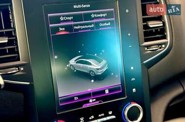 Седан Renault Megane 2018 в 